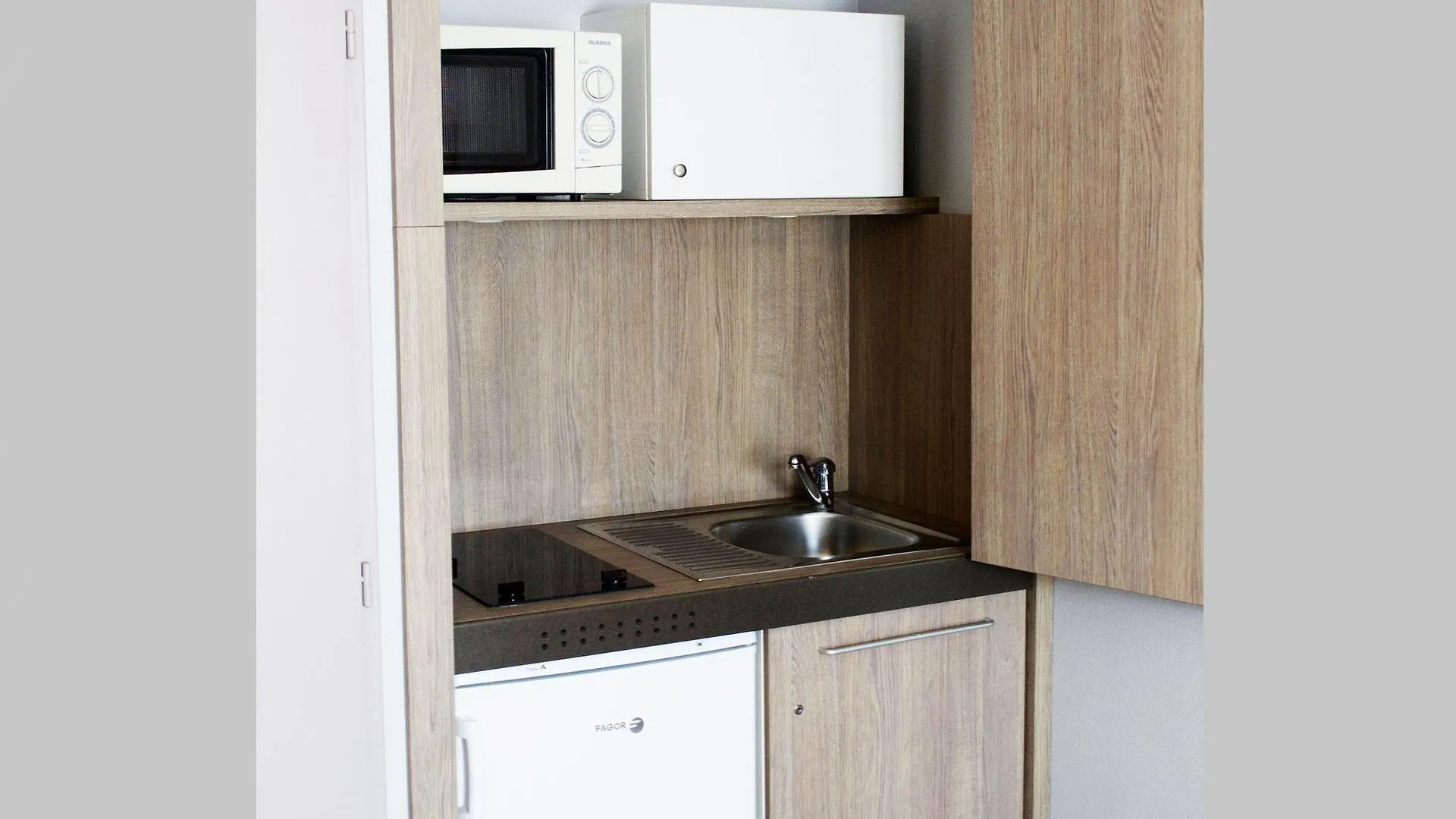 Aparthotel Comfort Suite Rive Gauche Lyon Centre